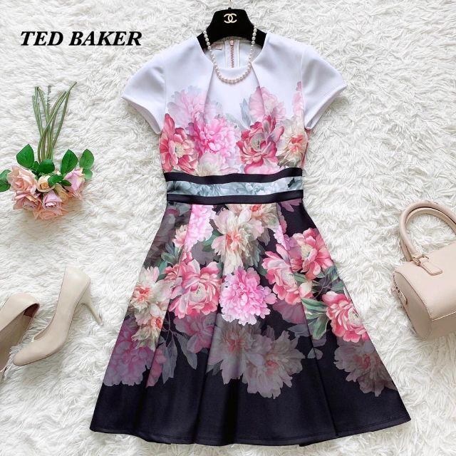 TED BAKER - 美品♡テッドベイカー 花柄 ひざ丈ワンピース 半袖 フレア ...