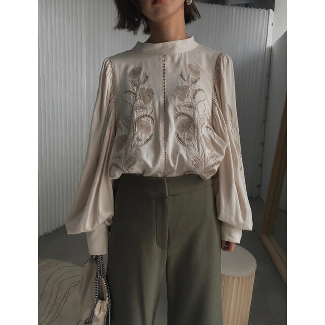 LADY EMBROIDERY PUFF BLOUSE  Ameri 新品未使用