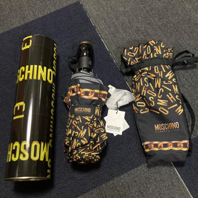 MOSCHINO(モスキーノ)の新品未使用タグ付き正規品 MOSCHINO モスキーノ 折りたたみ傘 黒金 箱付 レディースのファッション小物(傘)の商品写真