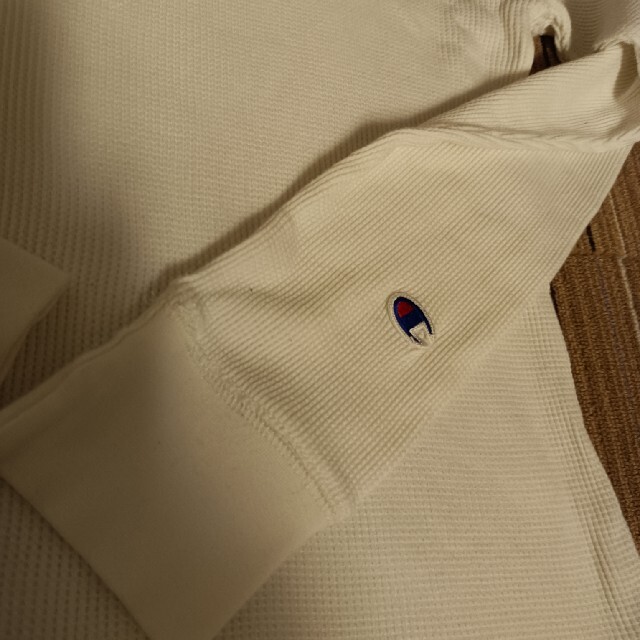 Champion(チャンピオン)のChampion チャンピオン サーマル 長袖  Lサイズ （M）白 メンズのトップス(Tシャツ/カットソー(七分/長袖))の商品写真