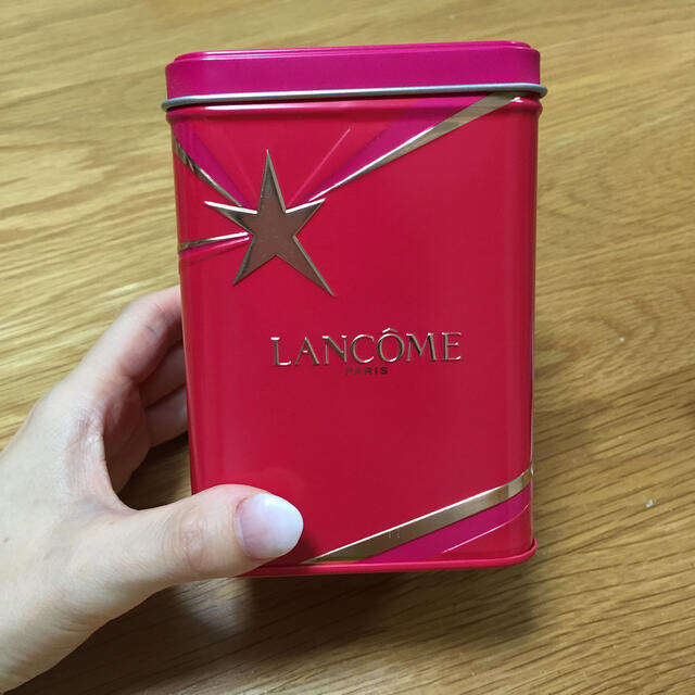 LANCOME(ランコム)のLANCOME ランコム クリスマスコフレ 限定ノベルティ 缶  コスメ/美容のキット/セット(コフレ/メイクアップセット)の商品写真