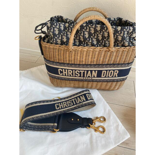 今年の新作から定番まで！ Christian Dior - ディオール❤︎カゴバック