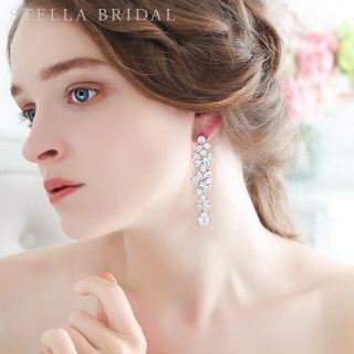 STELLA BRIDAL イヤリング ステラブライダル スノークリスタル(イヤリング)