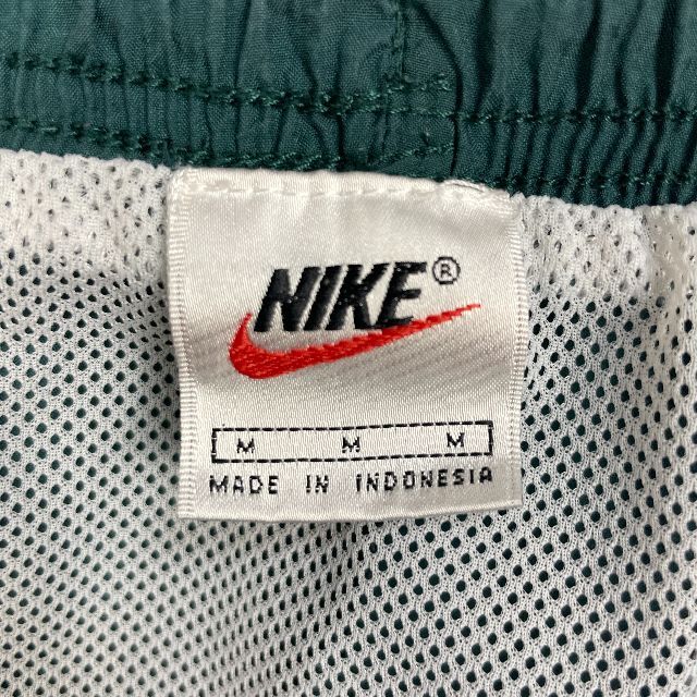 NIKE(ナイキ)の90's Vintage NIKE ナイキ ハーフパンツ 緑 グリーン Mサイズ メンズのパンツ(ショートパンツ)の商品写真