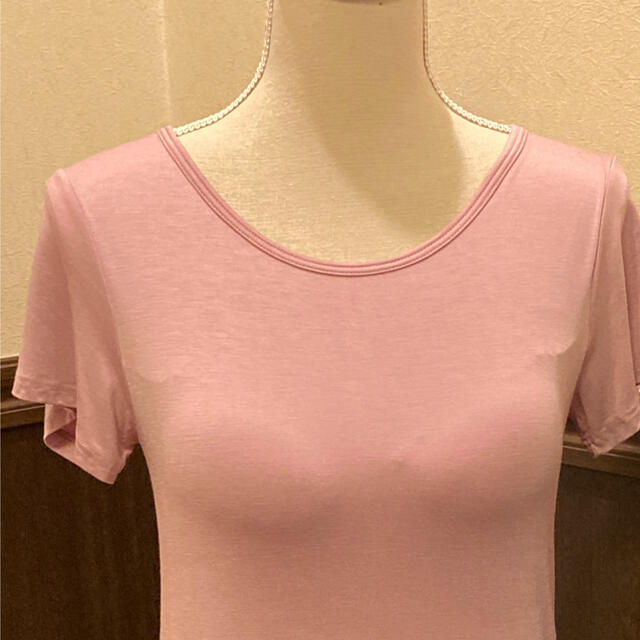 新品・未使用品☆カップ付きインナー　Lサイズ　艶感のある素材　ピンク メンズのトップス(Tシャツ/カットソー(半袖/袖なし))の商品写真