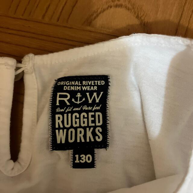 RUGGEDWORKS(ラゲッドワークス)の白Tシャツ キッズ/ベビー/マタニティのキッズ服女の子用(90cm~)(Tシャツ/カットソー)の商品写真