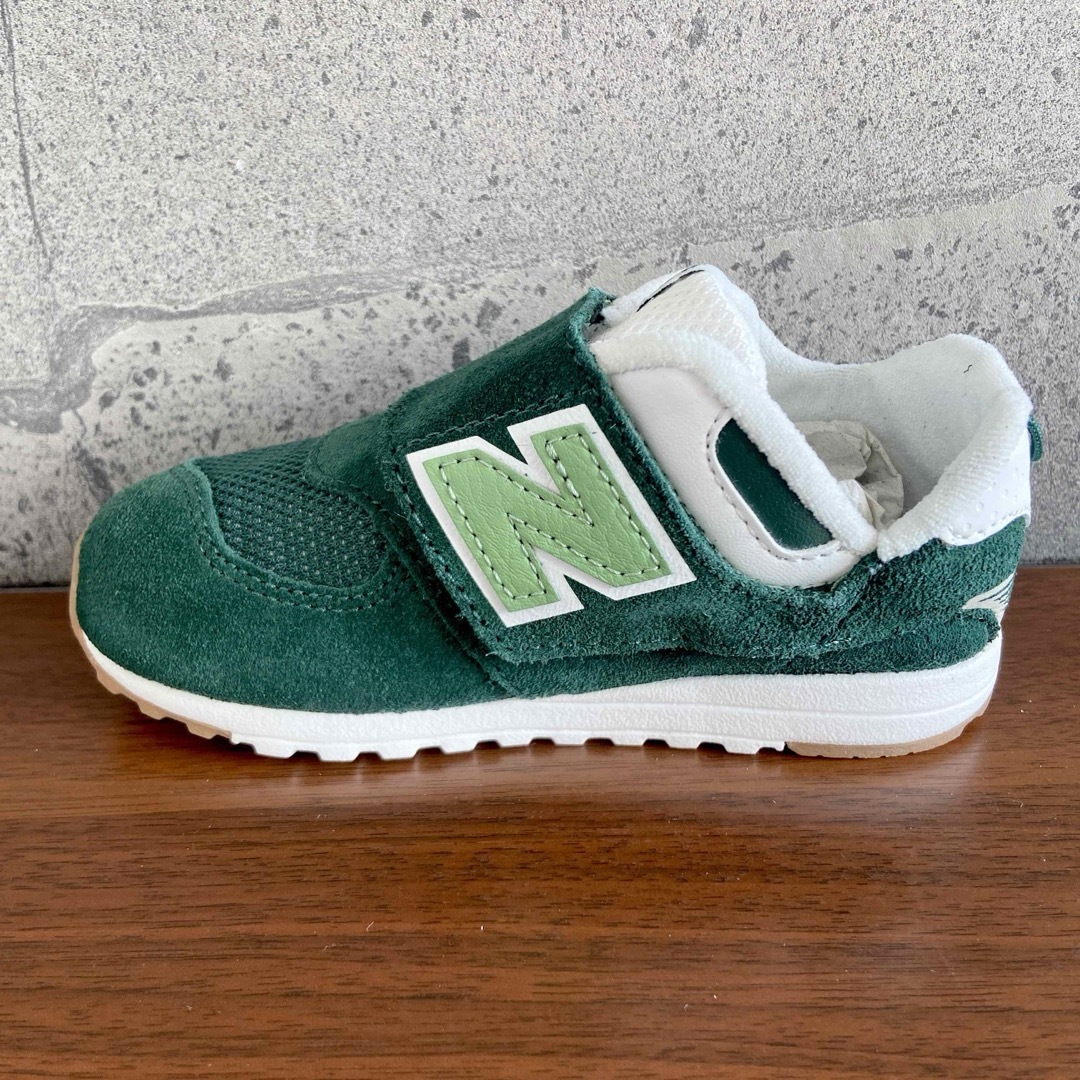 New Balance - 【新品】15.5センチ グリーン ニューバランス New Balance - 【新品】15.5センチ グリーン ニューバランス