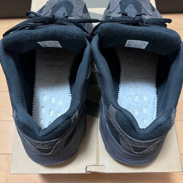 adidas - YEEZY BOOST 700 V2 VANTA 28㎝ 美品の通販 by t's shop ...