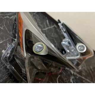 オープニングモーション付き】50プリウス 加工ヘッドライト イカリング