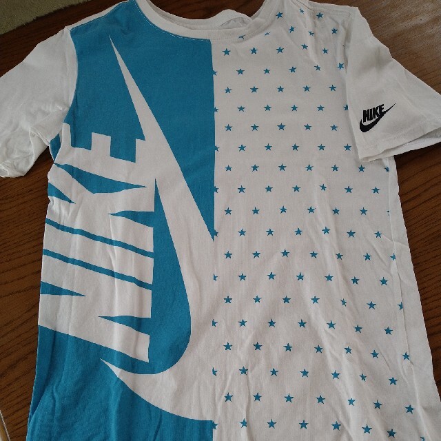 NIKE(ナイキ)のNIKETシャツ キッズ/ベビー/マタニティのキッズ服男の子用(90cm~)(Tシャツ/カットソー)の商品写真