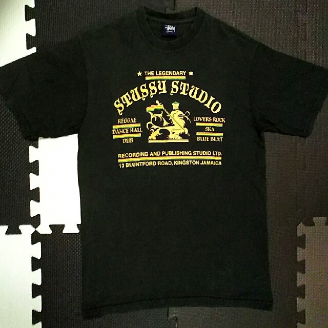 STUSSY(ステューシー)のステューシー黒ラスタ金TシャツSサイズ半袖TシャツSTUSSYブラック×ゴールド メンズのトップス(Tシャツ/カットソー(半袖/袖なし))の商品写真