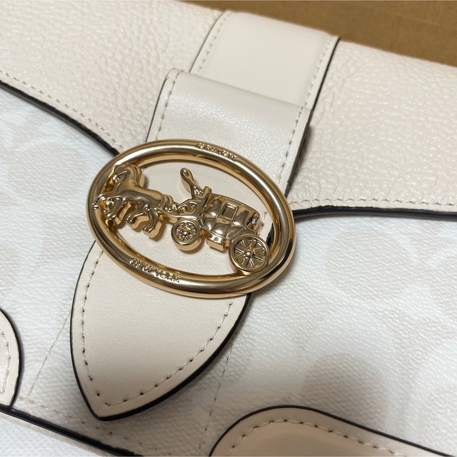 COACH(コーチ)のコーチ　COACH　GEORGIE ショルダーバッグ　白　 レディースのバッグ(ショルダーバッグ)の商品写真