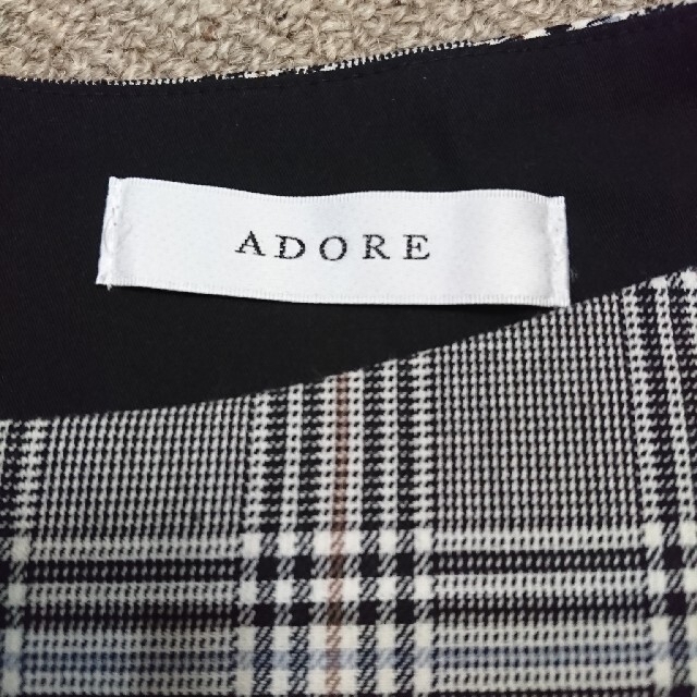 ADORE(アドーア)のADORE⭐トップス  38  フレンチスリーブ レディースのトップス(シャツ/ブラウス(半袖/袖なし))の商品写真