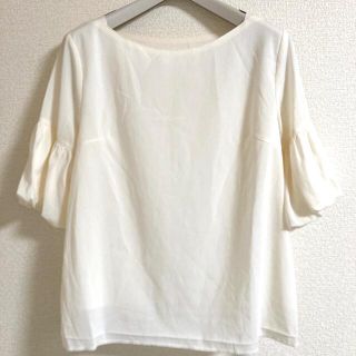 テチチ(Techichi)のTechichi パフスリーブブラウス アイボリー Ｍサイズ(Tシャツ(半袖/袖なし))