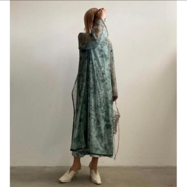 Ameri VINTAGE(アメリヴィンテージ)の限定値下げ‼︎Ameri  MANYWAYBENNETTLAYEREDDRESS レディースのワンピース(ロングワンピース/マキシワンピース)の商品写真