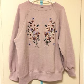 ダブルクローゼット(w closet)のw closet 今期 花刺繍スウェット(トレーナー/スウェット)