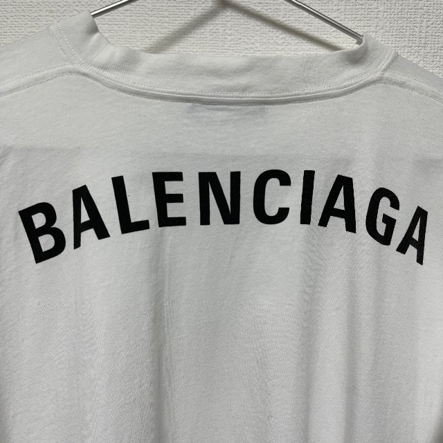 BALENCIAGA バックロゴ tシャツ - www.husnususlu.com