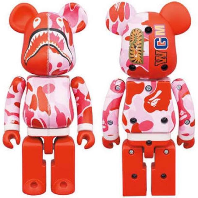 BE@RBRICK(ベアブリック)の超合金 BE@RBRICK BAPE(R)ABC CAMO SHARK PINK エンタメ/ホビーのフィギュア(その他)の商品写真