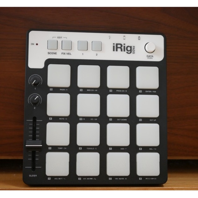 iRig Pads (IK Multimedia) 楽器のDTM/DAW(MIDIコントローラー)の商品写真
