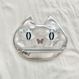 アナスイ(ANNA SUI)の【未使用】ANNA SUI ハロウィン限定デザイン ねこ型ポーチ シルバー(ポーチ)