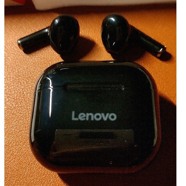 Lenovo(レノボ)のLenovo-Bluetooth5.0 LP-40 イアホン スマホ/家電/カメラのオーディオ機器(ヘッドフォン/イヤフォン)の商品写真