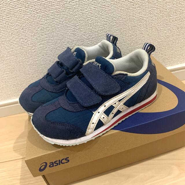 asics(アシックス)のアシックス アイダホ キッズ 17cm キッズ/ベビー/マタニティのキッズ靴/シューズ(15cm~)(スニーカー)の商品写真