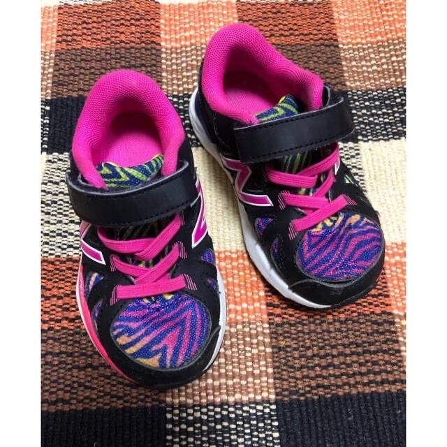 New Balance(ニューバランス)のnew balanceスニーカー14.5 キッズ/ベビー/マタニティのベビー靴/シューズ(~14cm)(スニーカー)の商品写真