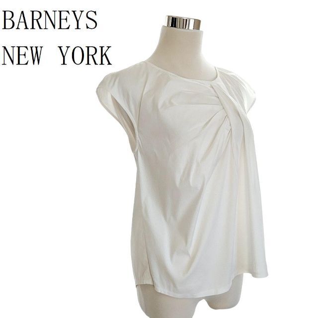 BARNEYS NEW YORK(バーニーズニューヨーク)のセット BARNEYS NEW YORK ノースリーブカットソー  白 b52 レディースのトップス(シャツ/ブラウス(長袖/七分))の商品写真