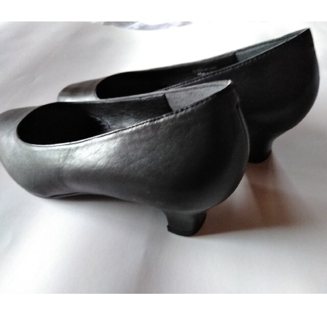 ing(イング)のyuko様専用　新品  ingパンプス黒  24.5cm レディースの靴/シューズ(ハイヒール/パンプス)の商品写真