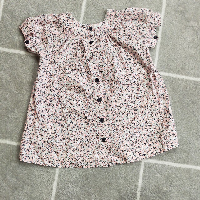 PETIT BATEAU(プチバトー)のPETIT BATEAU シャツ 女の子 キッズ/ベビー/マタニティのベビー服(~85cm)(シャツ/カットソー)の商品写真