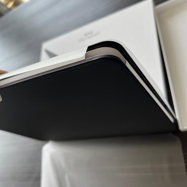 iPad(アイパッド)の美品　iPad Pro12.9インチ用Magic Keyboard スマホ/家電/カメラのスマホアクセサリー(iPadケース)の商品写真