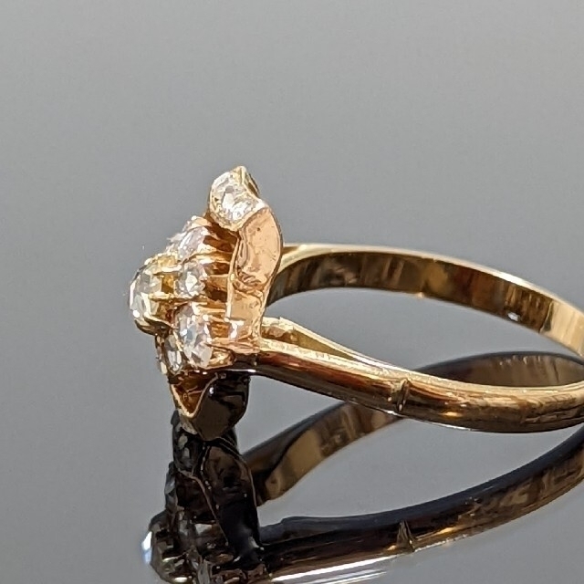 ご専用アンティーク　枠付きダイヤモンドクラスターリング　ヴィクトリアン レディースのアクセサリー(リング(指輪))の商品写真