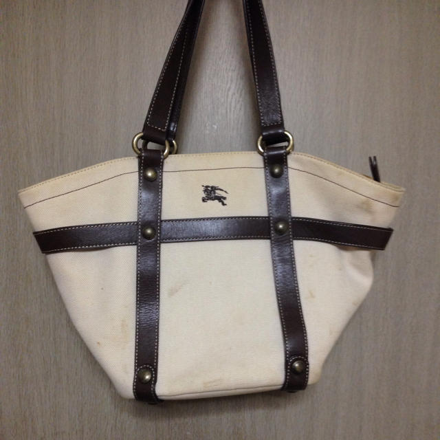 BURBERRY(バーバリー)のBurberry♡トートバッグ レディースのバッグ(トートバッグ)の商品写真