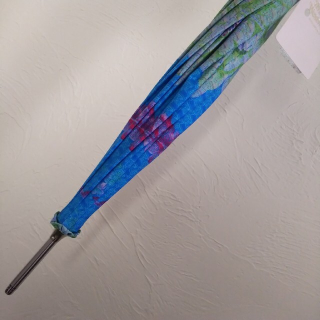 Vivienne Westwood(ヴィヴィアンウエストウッド)のヴィヴィアンウエストウッド　晴雨兼用パラソル　ブルー　パゴダ傘　フラワー レディースのファッション小物(傘)の商品写真