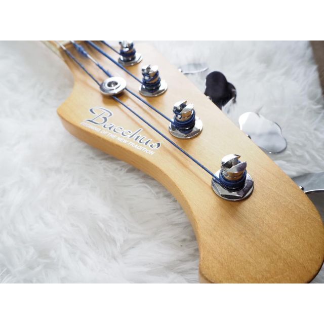 2848】 Bacchus hand made ash Bass |