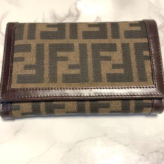 フェンディ(FENDI)のFENDI ズッカ二つ折り財布(財布)