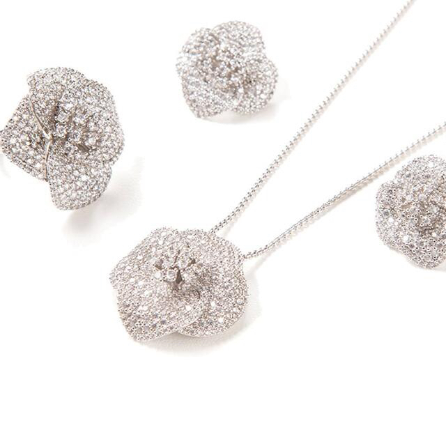 maqueen FIORE　NECKLACE  レディースのアクセサリー(ネックレス)の商品写真