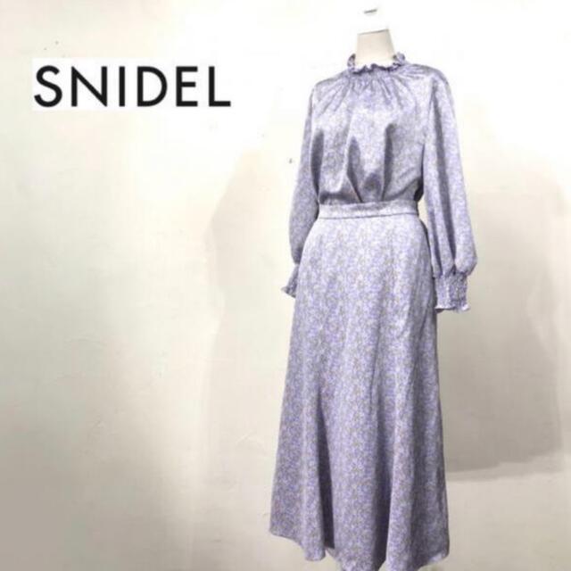 SNIDEL(スナイデル)の新品未使用 snidel セットアップ レディースのレディース その他(セット/コーデ)の商品写真