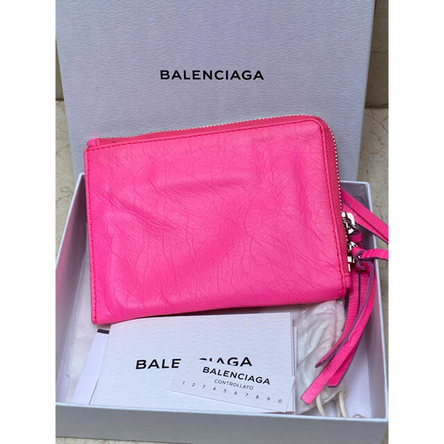 Balenciaga(バレンシアガ)のBalenciaga バレンシアガ　カードケース　財布　小物入れ　ネオン　れあ メンズのファッション小物(名刺入れ/定期入れ)の商品写真