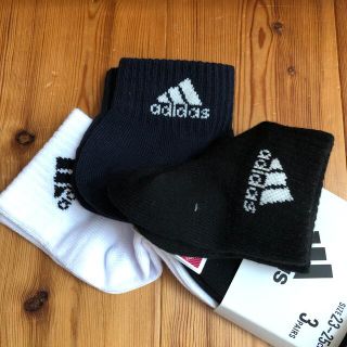 アディダス(adidas)のアディダス　3足靴下　23-25cm(靴下/タイツ)