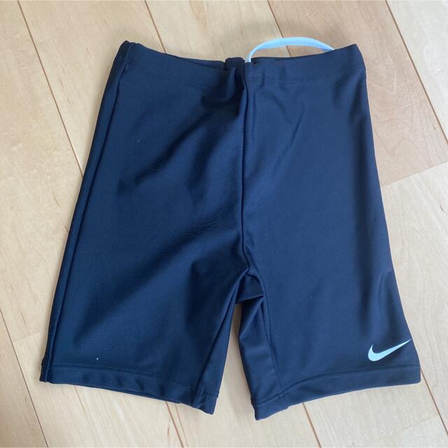 NIKE(ナイキ)の新品 ナイキ 水着 セットアップ 女の子 ブラック 120㎝ キッズ/ベビー/マタニティのキッズ服女の子用(90cm~)(水着)の商品写真