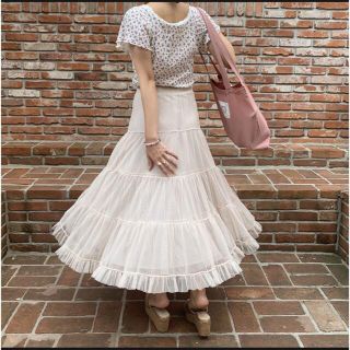 リリーブラウン(Lily Brown)のtreat urself  volume tulle skirt (ivory)(ロングスカート)