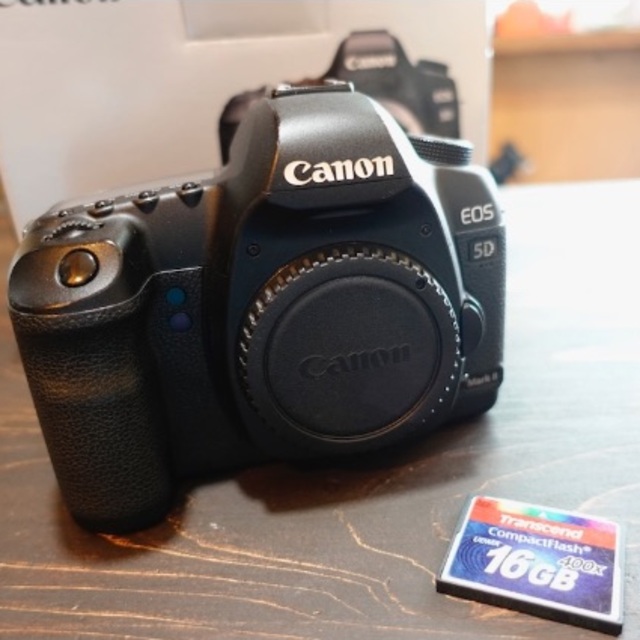 CANON EOS 5D Mark II - デジタル一眼