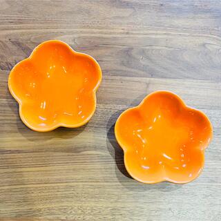 ルクルーゼ(LE CREUSET)のル・クルーゼ　フラワーディッシュＳ　オレンジ　2枚セット(食器)
