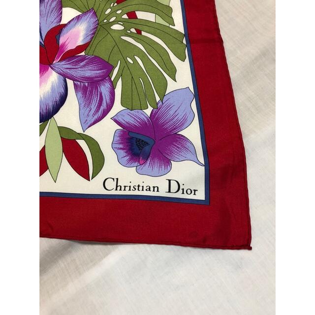 Christian Dior(クリスチャンディオール)のChristian Diorディオール大判シルクスカーフ　美品　クリーニング済み レディースのファッション小物(バンダナ/スカーフ)の商品写真