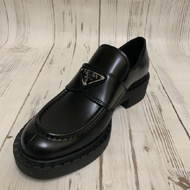 人気商品⭐︎ プラダ ローファー レザー ブラック prada 23cm