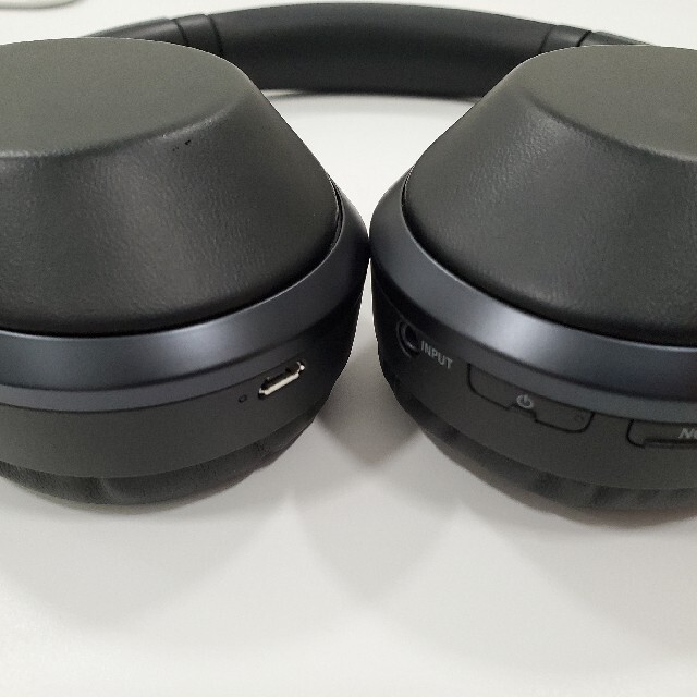 SONY(ソニー)のSONY ソニー ワイヤレスヘッドホン MDR-1000X 充電ケーブル付き スマホ/家電/カメラのオーディオ機器(ヘッドフォン/イヤフォン)の商品写真