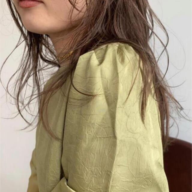 SNIDEL(スナイデル)のLILOU pistàcchio blouse レディースのトップス(シャツ/ブラウス(長袖/七分))の商品写真