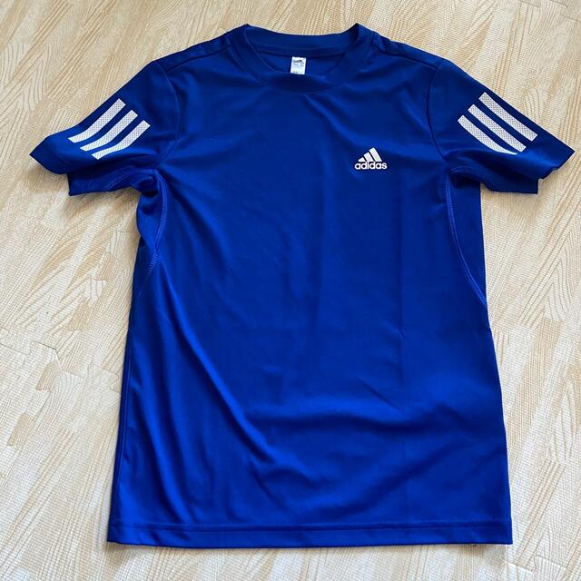 adidas(アディダス)の美品●アディダス　140cm 半袖Tシャツ　サッカー　 スポーツ/アウトドアのサッカー/フットサル(ウェア)の商品写真