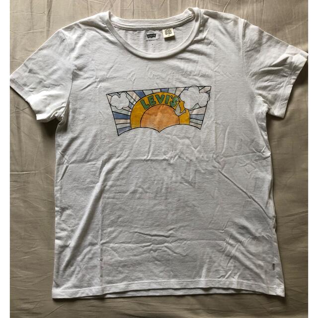 Levi's(リーバイス)のLevi's リーバイス　Tシャツ　【即購入可】 レディースのトップス(Tシャツ(半袖/袖なし))の商品写真